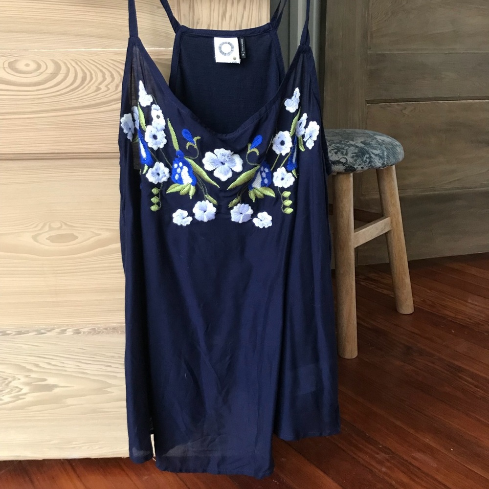 Floral tank